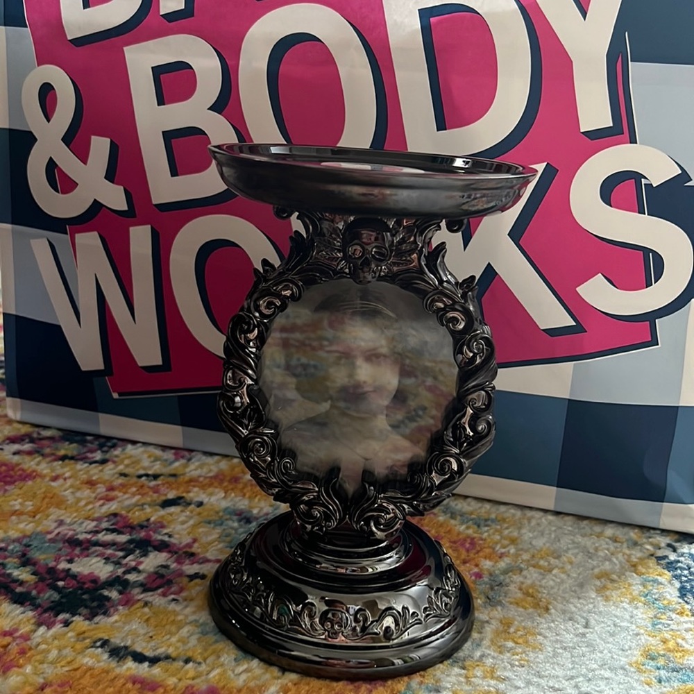 🎃🎃👻BATH AND BODY WORKS HALLOWEEN CANDLE HOLDER👻🎃🎃